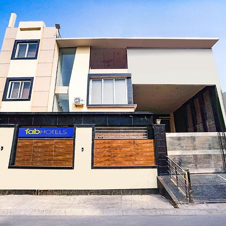 Fabhotel Villa De Benares Экстерьер фото