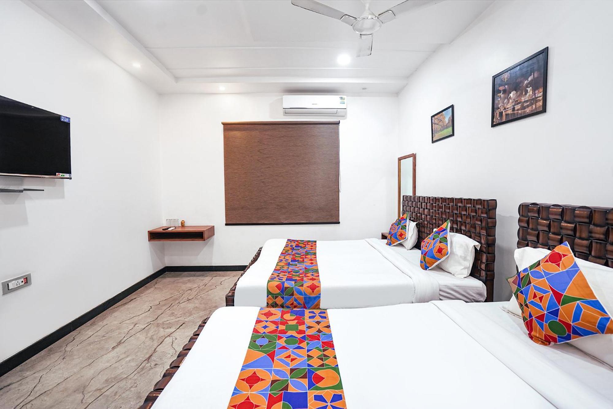 Fabhotel Villa De Benares Экстерьер фото