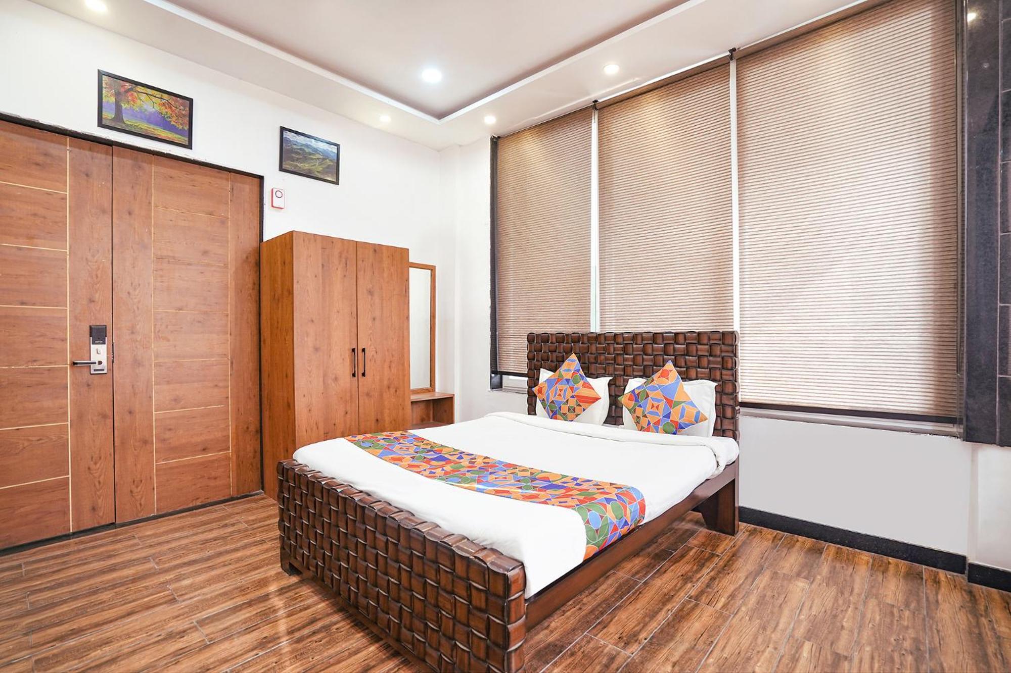 Fabhotel Villa De Benares Экстерьер фото