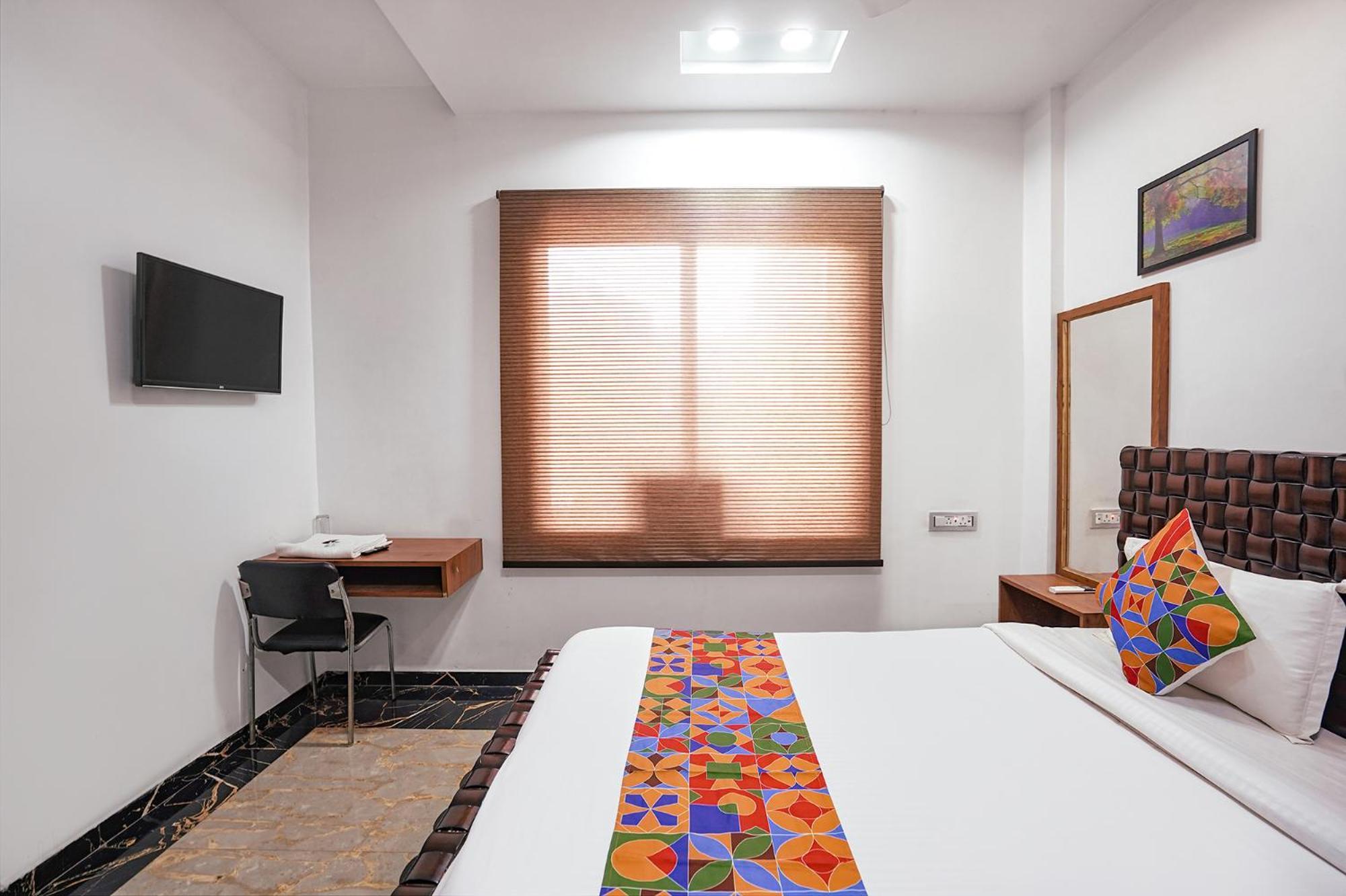 Fabhotel Villa De Benares Экстерьер фото