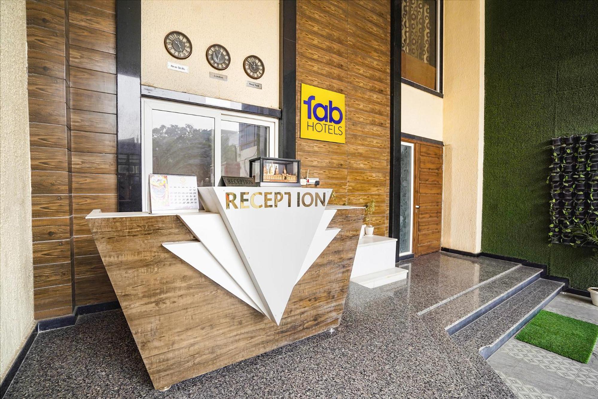 Fabhotel Villa De Benares Экстерьер фото
